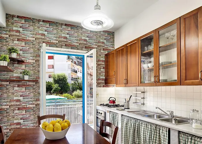 Caruso 4 By Villasandco Rentalsorrento דירה